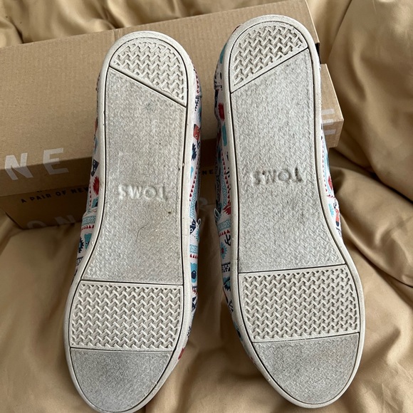 Toms Womens Birch Winter Critters Slip On Loafers,Deer/Fox/Bear, size 9.5 - Picture 4 of 8